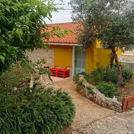 Linda House * Casais de Sao Mamede